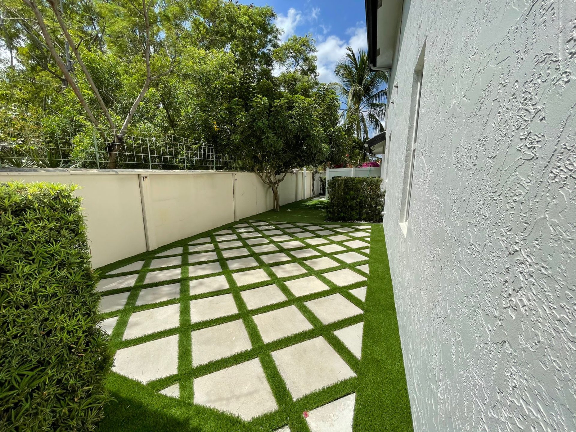 artificial turf installation artificial grass and stepping stones installation
